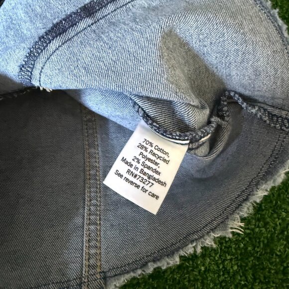 SO Raw Hem Classic Trucker Denim Blue Jeans Timeless Jacket Size L (10/12) - Picture 7 of 12
